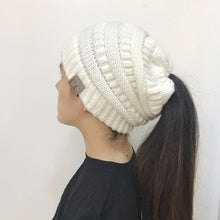 Charger l&#39;image dans la galerie, High Bun Ponytail Beanie Hat Chunky Soft Stretch Cable Knit Warm Fuzzy Lined Skull Beanie Acrylic Hats Men And Women
