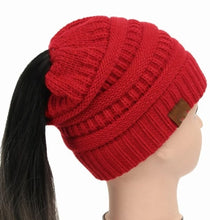 Charger l&#39;image dans la galerie, High Bun Ponytail Beanie Hat Chunky Soft Stretch Cable Knit Warm Fuzzy Lined Skull Beanie Acrylic Hats Men And Women
