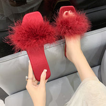 Charger l&#39;image dans la galerie, Feather Slippers
