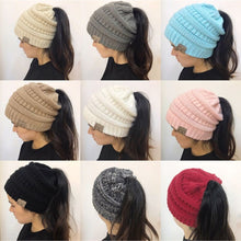 Charger l&#39;image dans la galerie, High Bun Ponytail Beanie Hat Chunky Soft Stretch Cable Knit Warm Fuzzy Lined Skull Beanie Acrylic Hats Men And Women
