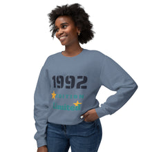 Charger l&#39;image dans la galerie, Unisex Lightweight Crewneck Sweatshirt
