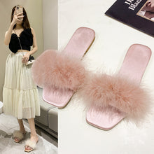 Charger l&#39;image dans la galerie, Feather Slippers
