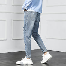 Charger l&#39;image dans la galerie, Ripped cropped Jeans
