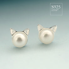 Load image into Gallery viewer, Sterling Pearl Sprouting Cat Earring
