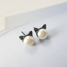 Load image into Gallery viewer, Sterling Pearl Sprouting Cat Earring
