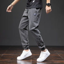 Charger l&#39;image dans la galerie, Jean Jogger Pants
