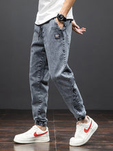 Charger l&#39;image dans la galerie, Jean Jogger Pants
